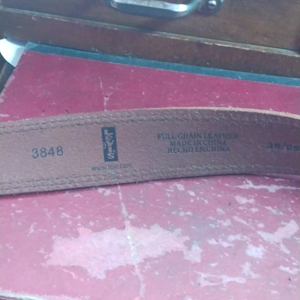 Vintage Levi’s Leather Belts 38